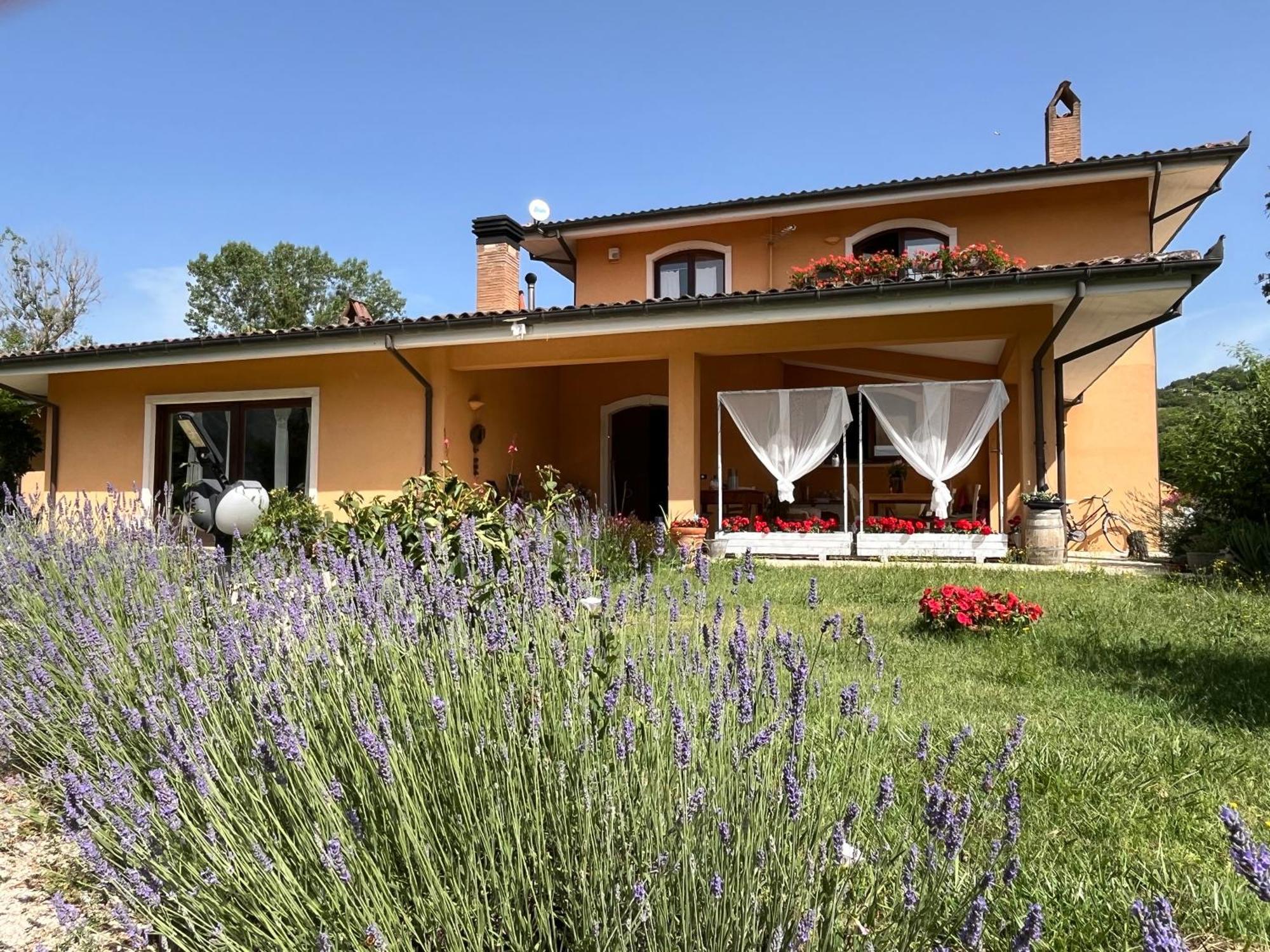 Bed & Breakfast Le Piagge Scurcola Marsicana Zewnętrze zdjęcie